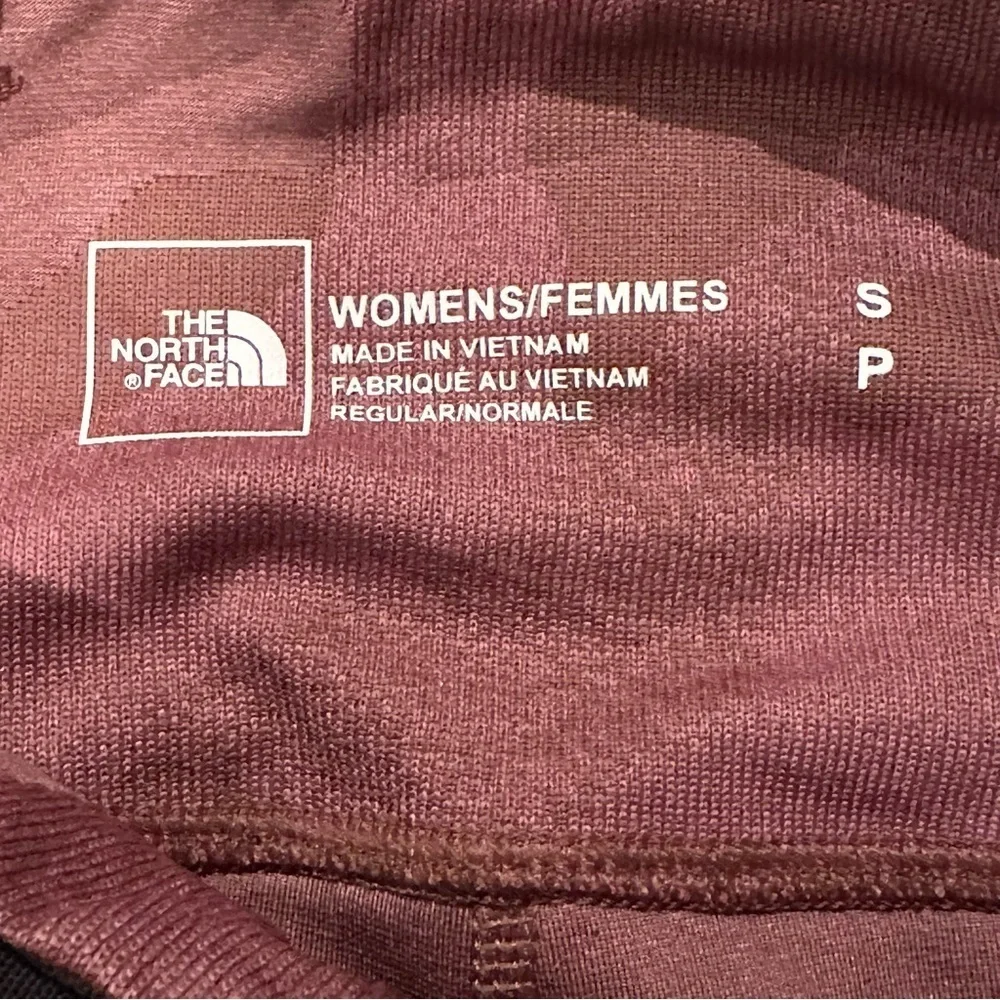 The North Face Women's Luxe Motivation Pocket 7/8 Legging NWT Small Maroon Camo - Picture 8 of 12